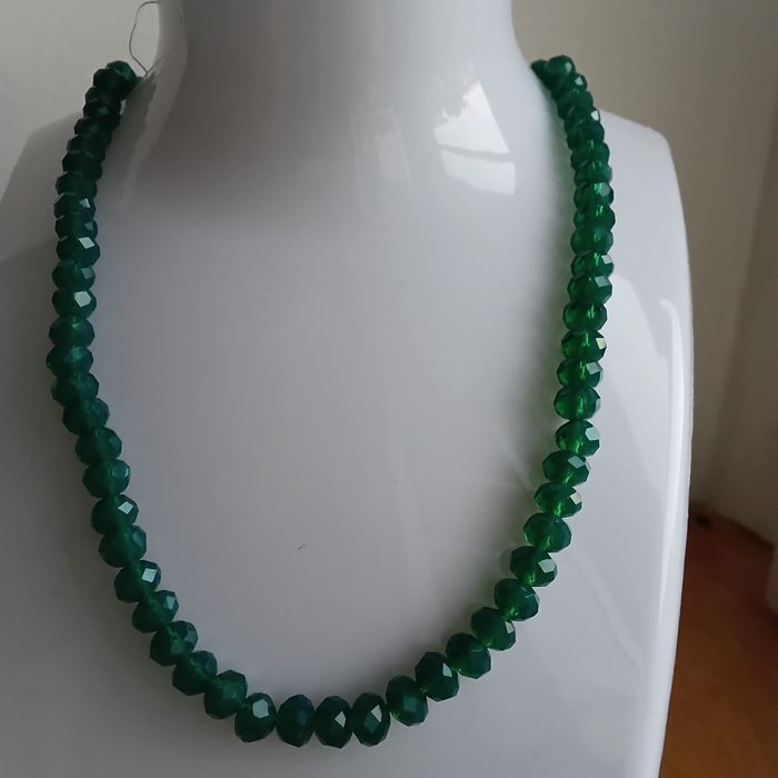 Colar verde de 46 cm feito á mao