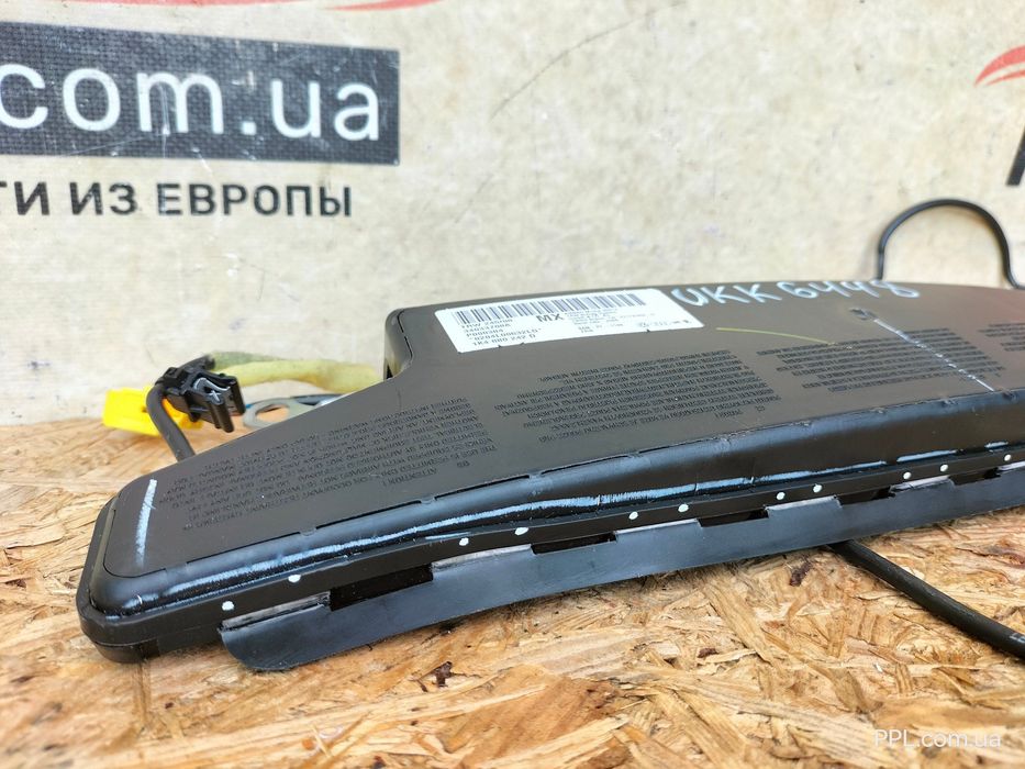 VW Jetta V 05-11 подушка безопасности в сиденье правая 1K4880242D