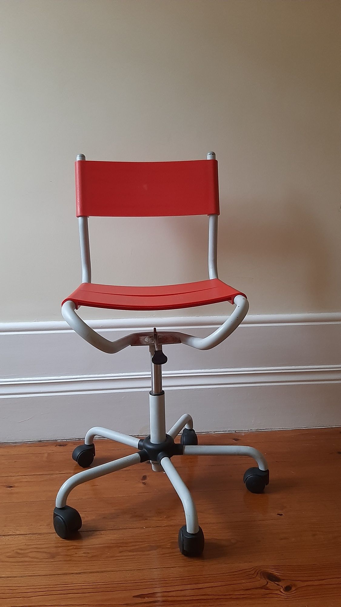 Cadeira Secretária Vermelha