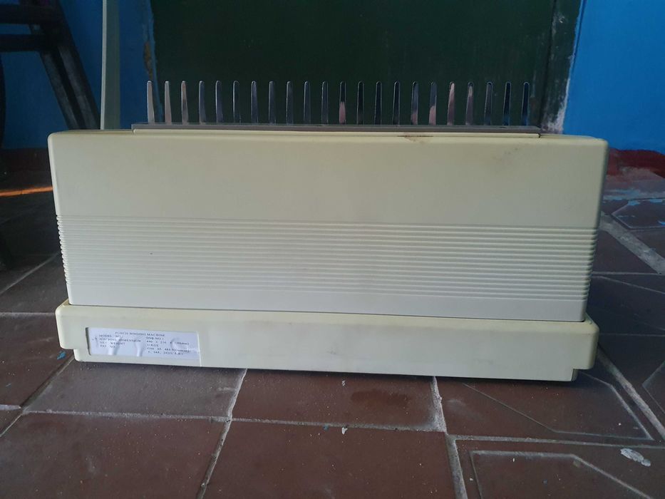 Переплетчик на пластиковую пружину DSB №1