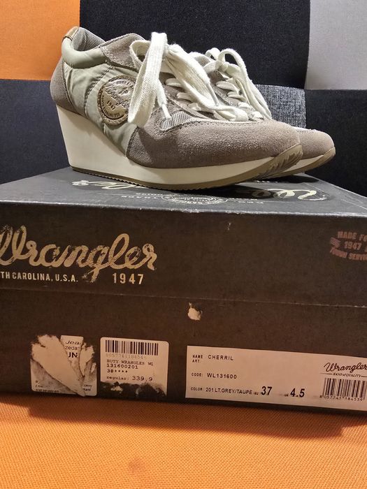 Buty Wrangler 37 na koturnie beżowe