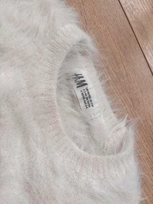Sweterki dla bliźniaczek H&M 98/104