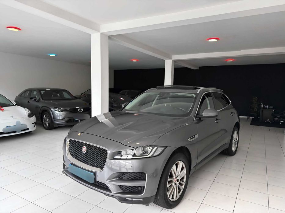 Jaguar F-pace 2.0 180 cv