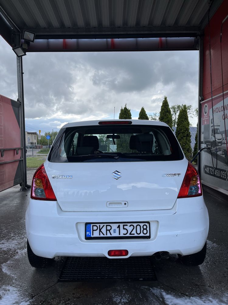 Suzuki Swift 2010