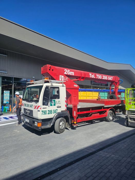 Usługi podnośnikiem koszowym/zwyżka 27m