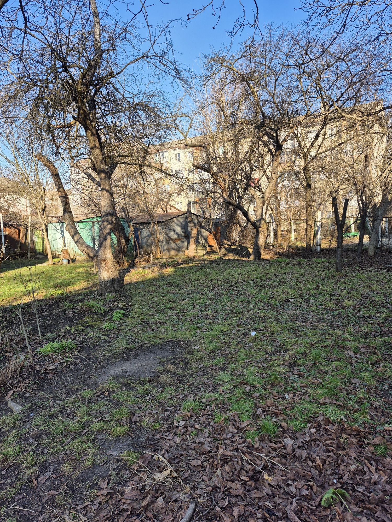 2к квартира з подвір'ям вул.Довга