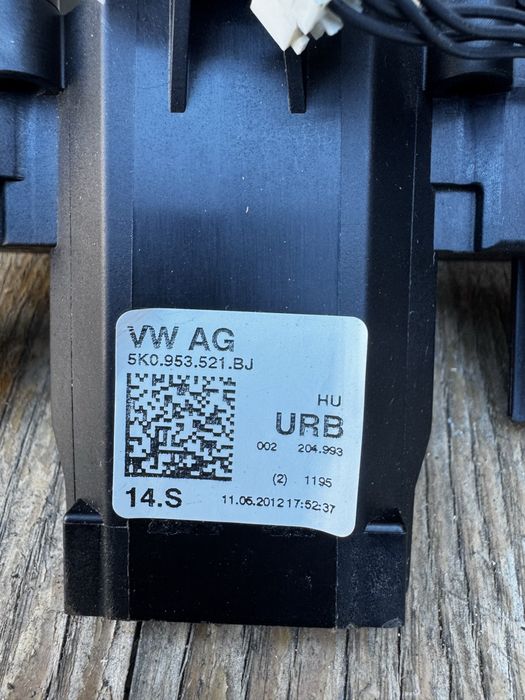 Подрулевой переключатель Skoda Octavia A5 Volkswagen Tiguan