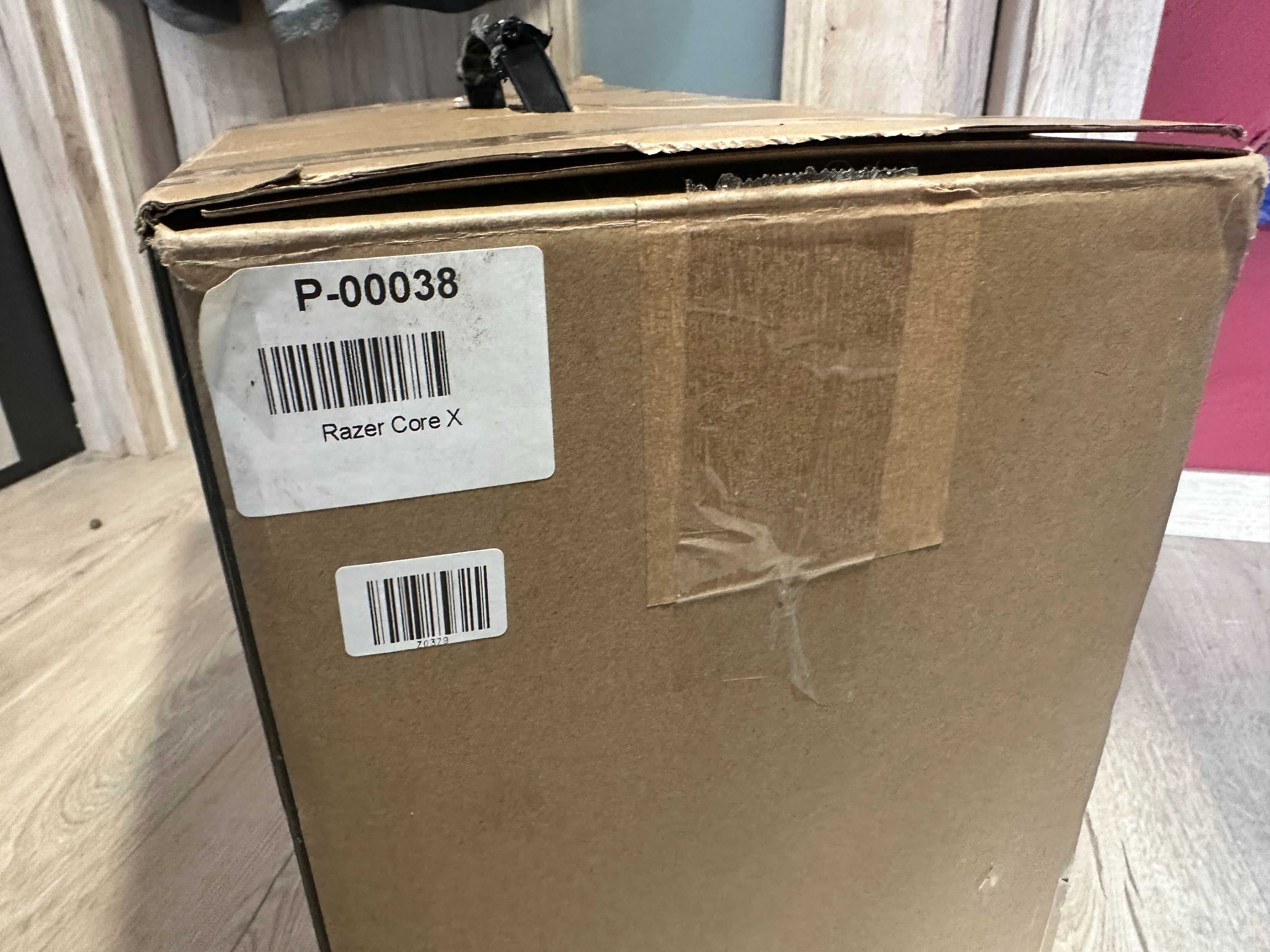 Razer Core X – Zewnętrzna Obudowa eGPU – Thunderbolt 3 – Idealny Stan