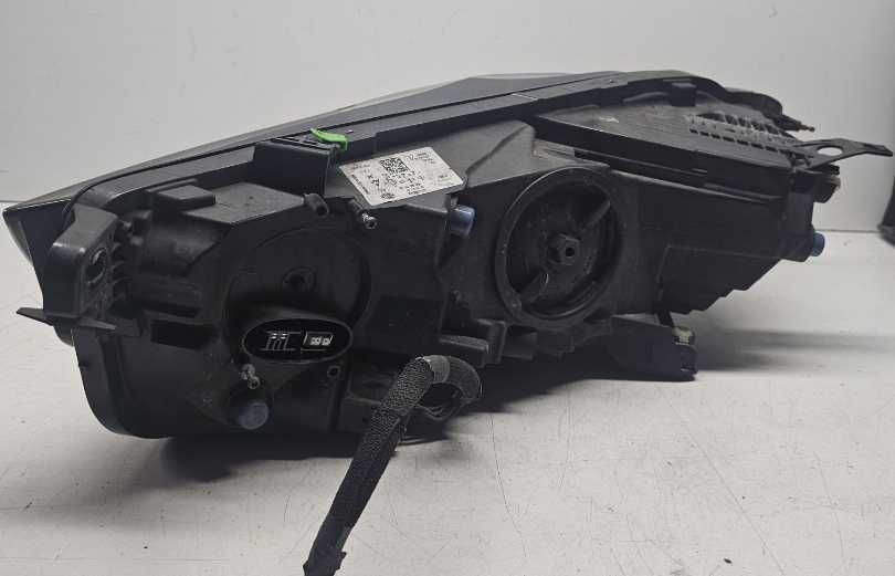 Фари Jaguar XE Xenon