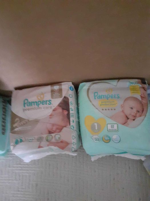 pieluszki pampers , mamia i nutmeg 1  3-6kg