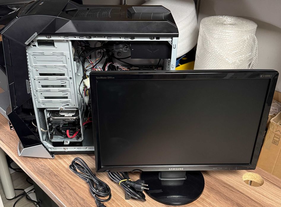 Zestaw komputerowy Komputer + Monitor I5 12GB RAM SSD 1TB HDD 1TB