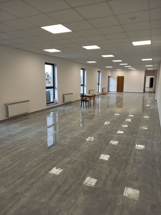 Wynajmę pomieszczenia biurowe 210m2