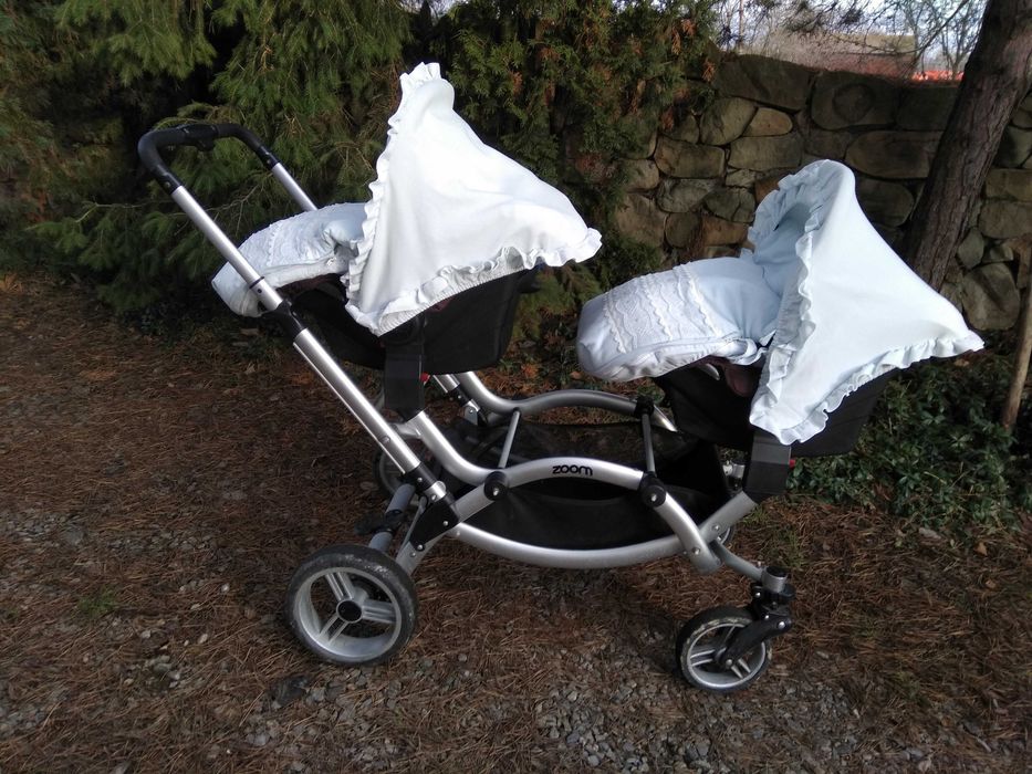 Коляска для двійні