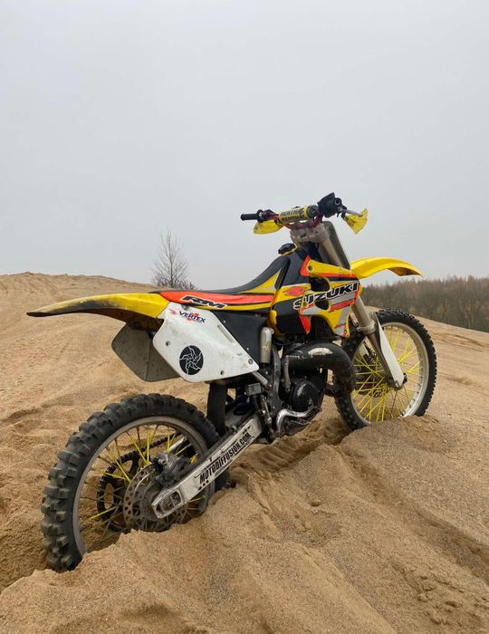Suzuki Rm 125 cross 2000r cena 7000 do 16 czerwca