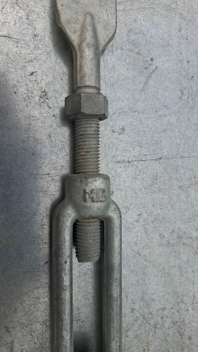 Śruba Rzymska ocynkowana M16