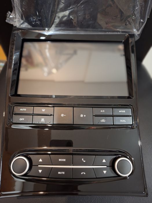 Radioodtwarzacz samochodowy