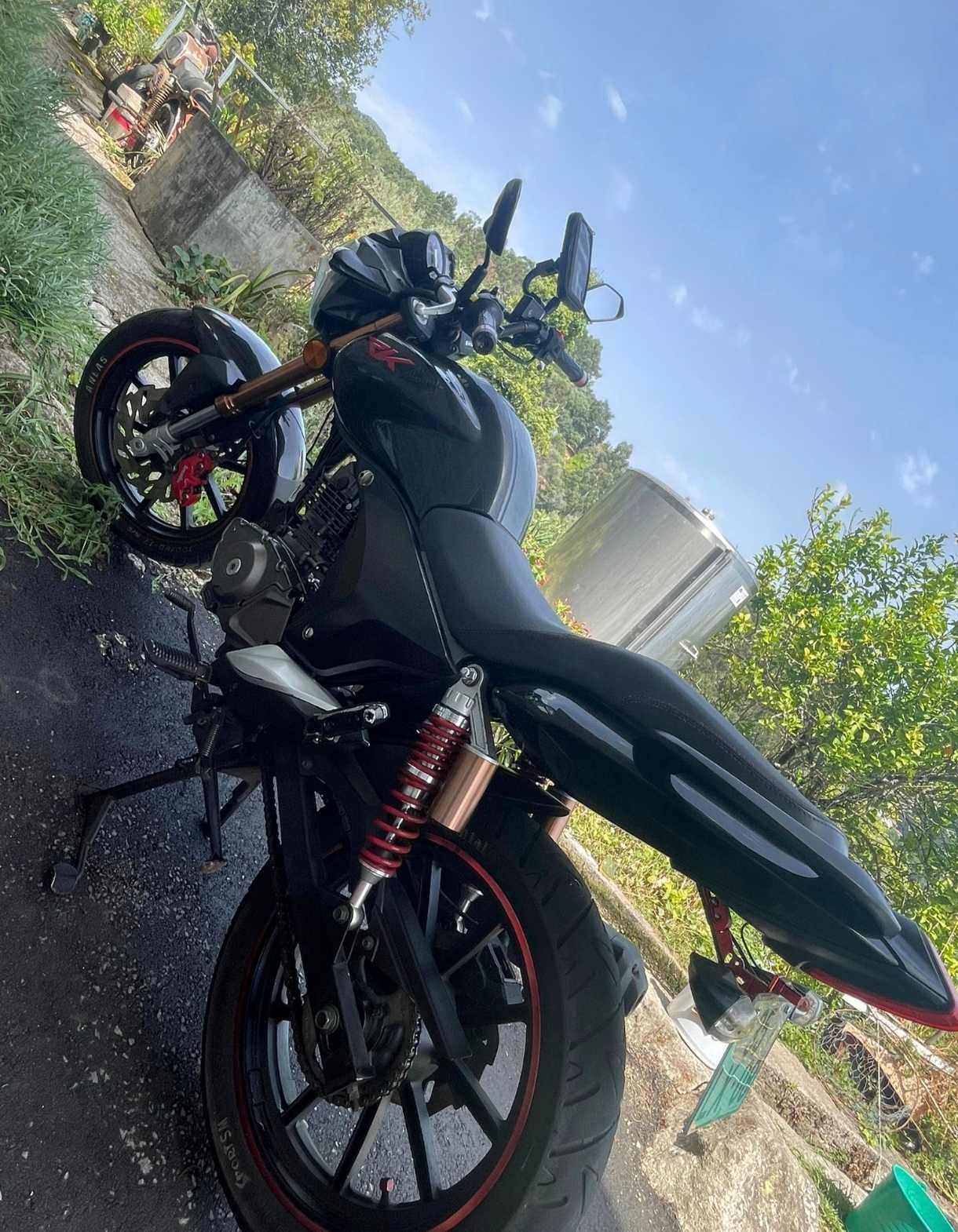 Moto Keeway RKV125