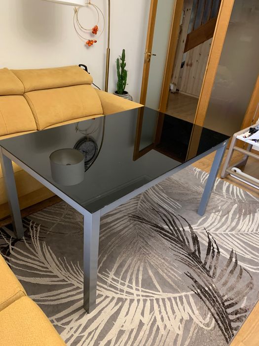 Opportunity! Black Tempered Glass Table, Modern and Impeccable!64552276848898121