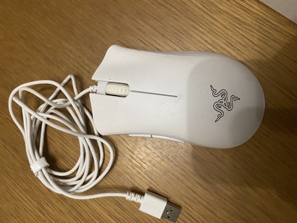 Razer DeathAdder Essential - White Edition (6400 DPI) Como Novo