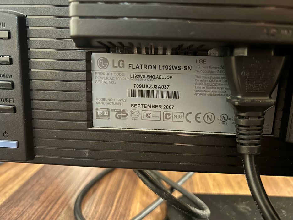 Sprzedam monitor LG