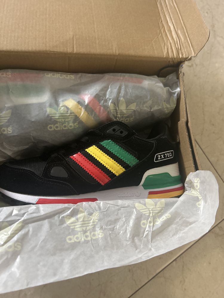 Tenis Adidas zx750
