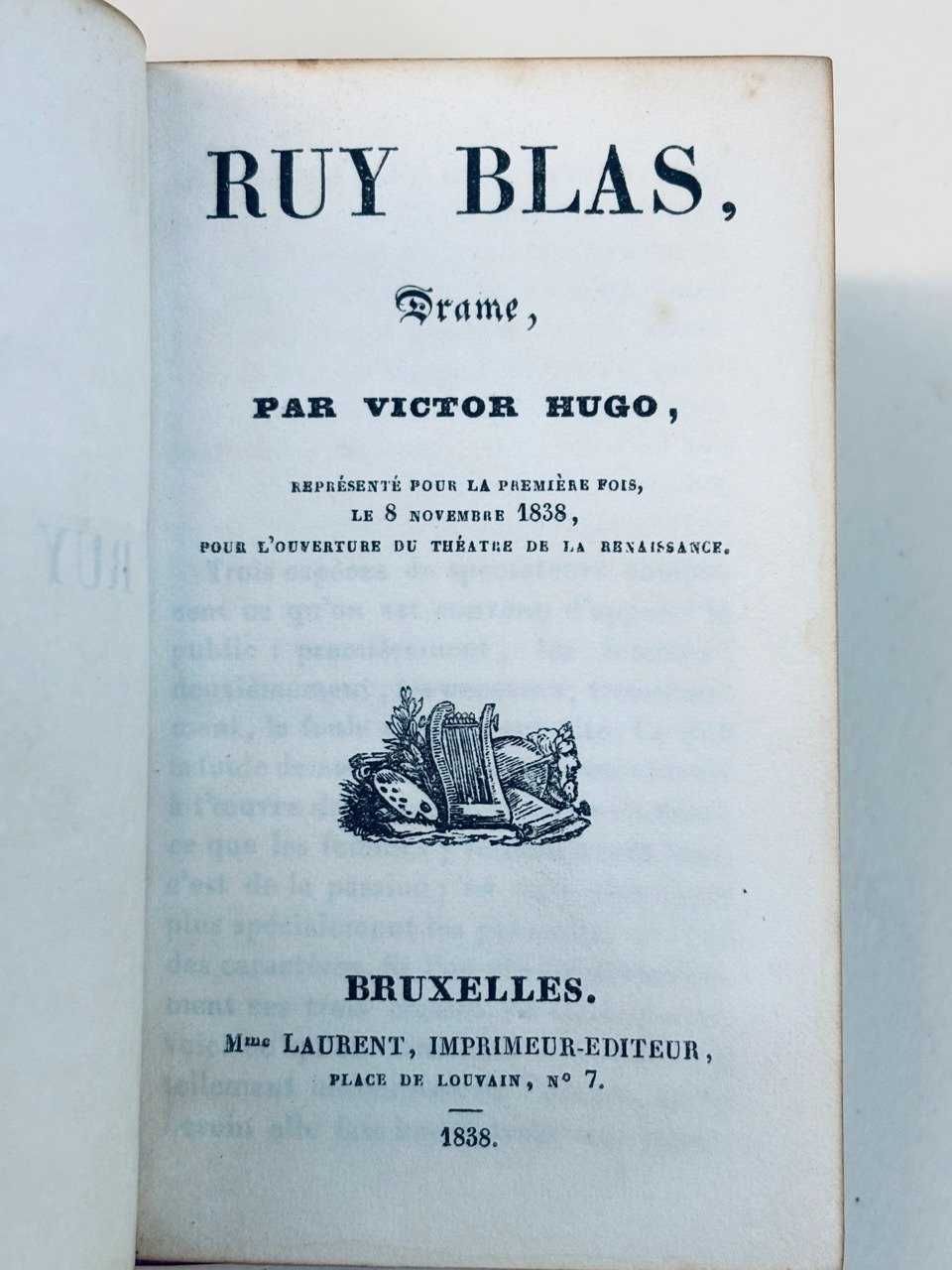 4 volumes de obras famosas de Victor Hugo, em perfeito estado. 1832-40