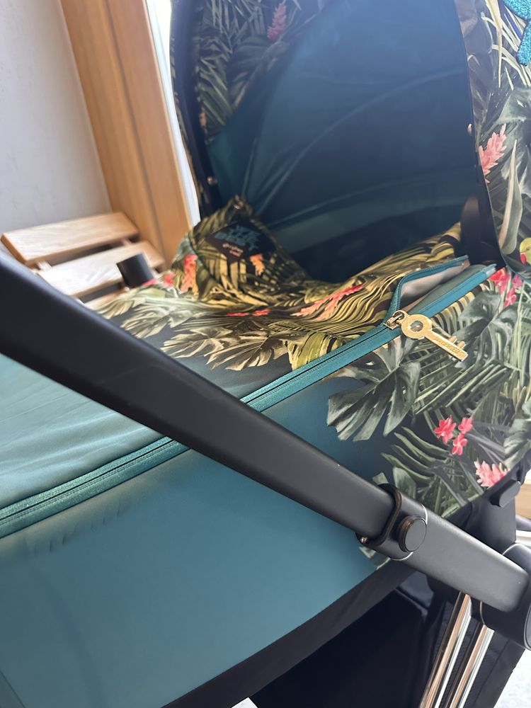 Продам коляску cybex dj khaled