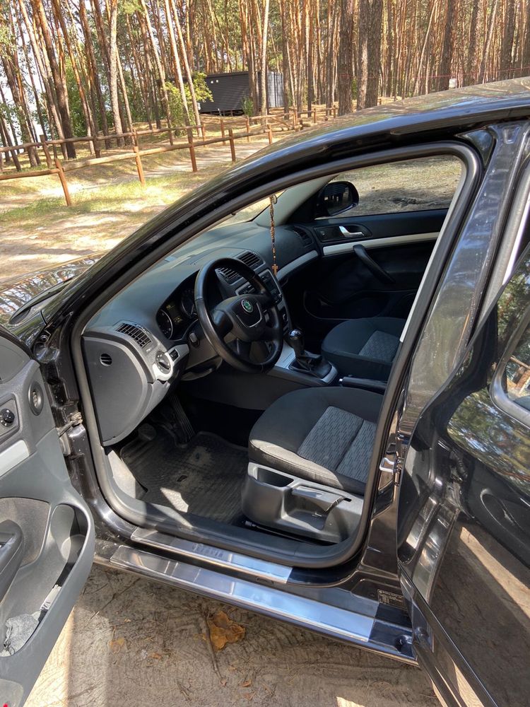scoda octavia a5 1.6 mpi 127т