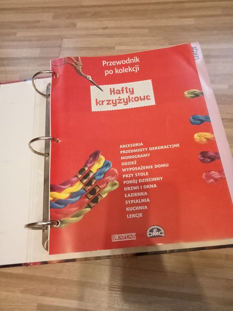 Hafty krzyżykowe segregator 235 kartek