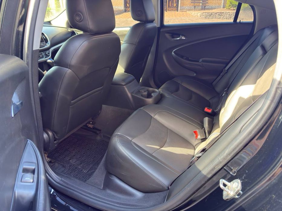 Chevrolet volt 2 LT 2017