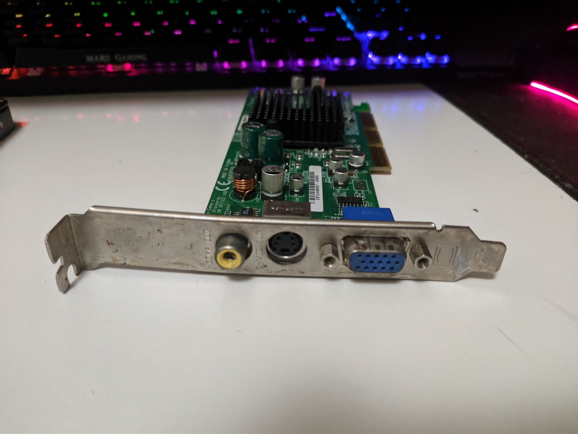 GPu ATI Radeon 9200 AGP