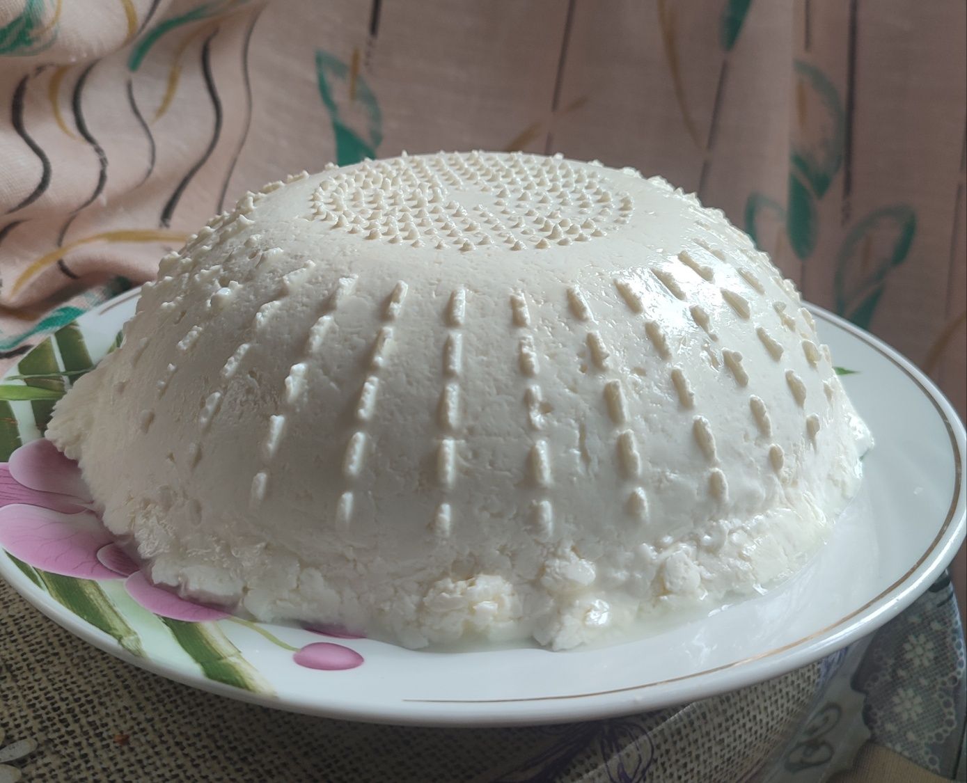Сир кисломолочний, творог, молоко
