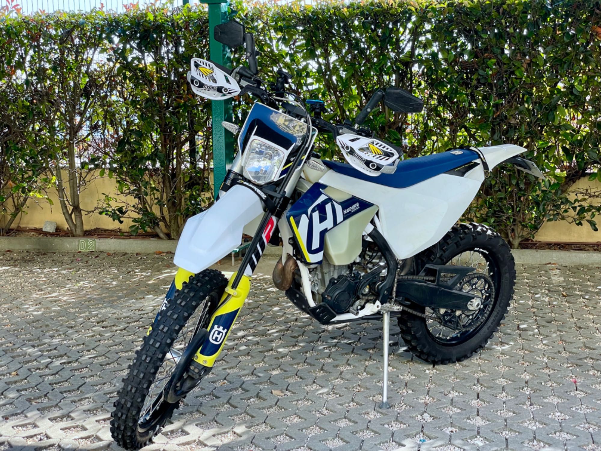 Husqvarna FE 450.