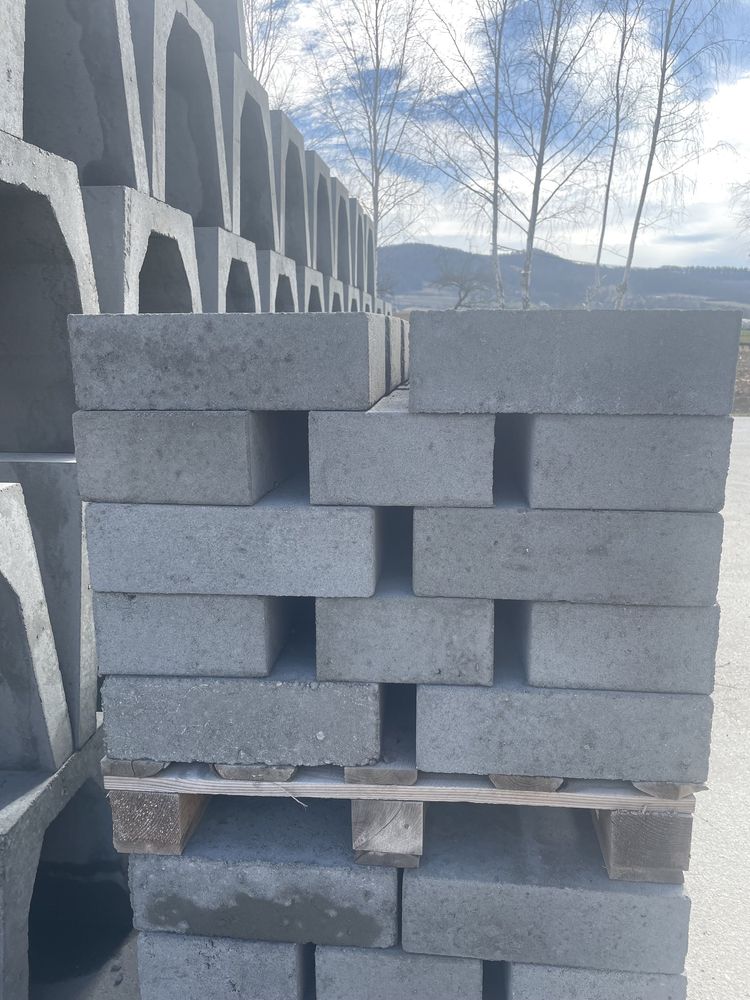 Bloczek betonowy 23x12 x38