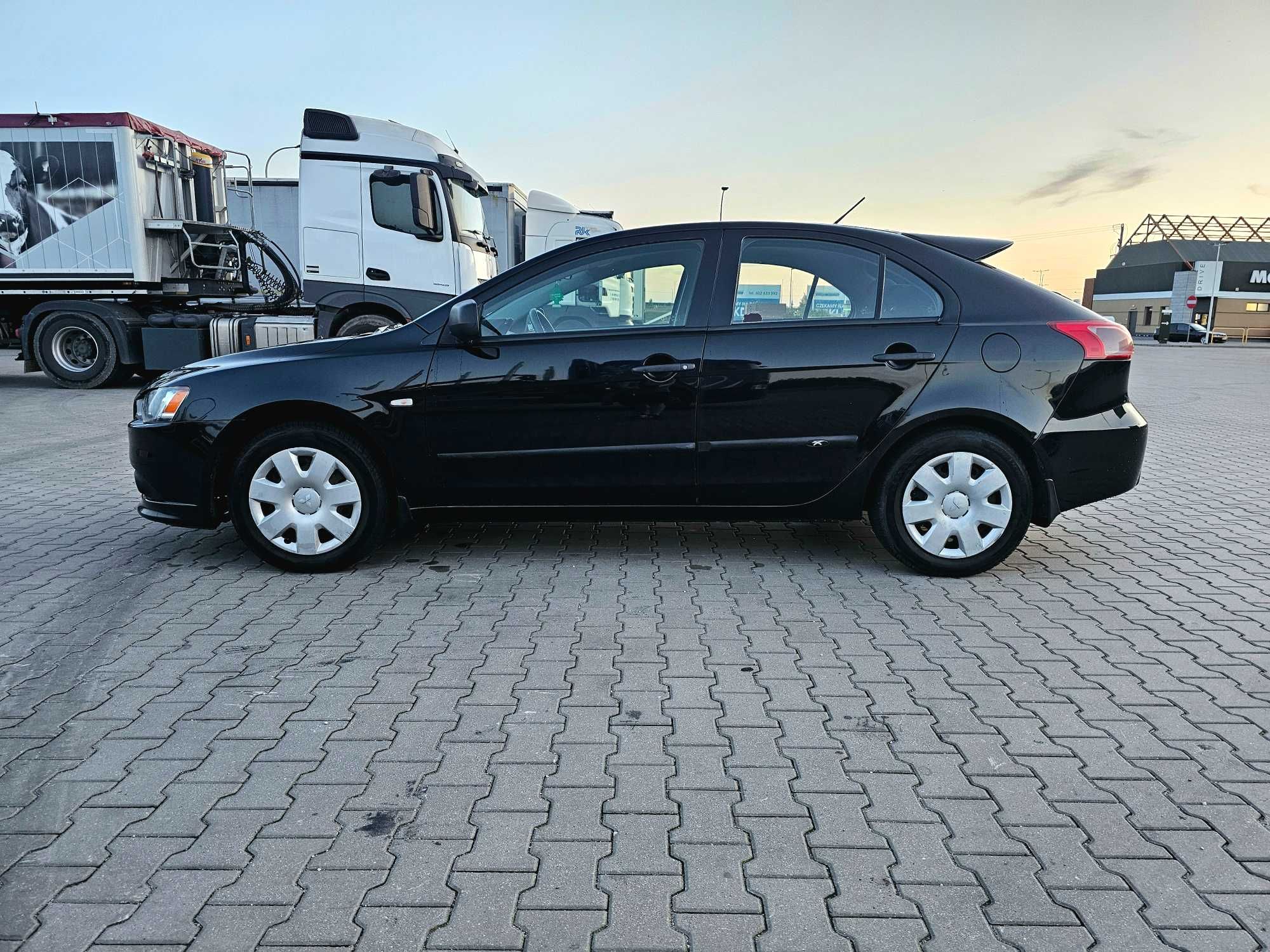 Mitsubishi Lancer Sportback 2009r 1.8 Mivec