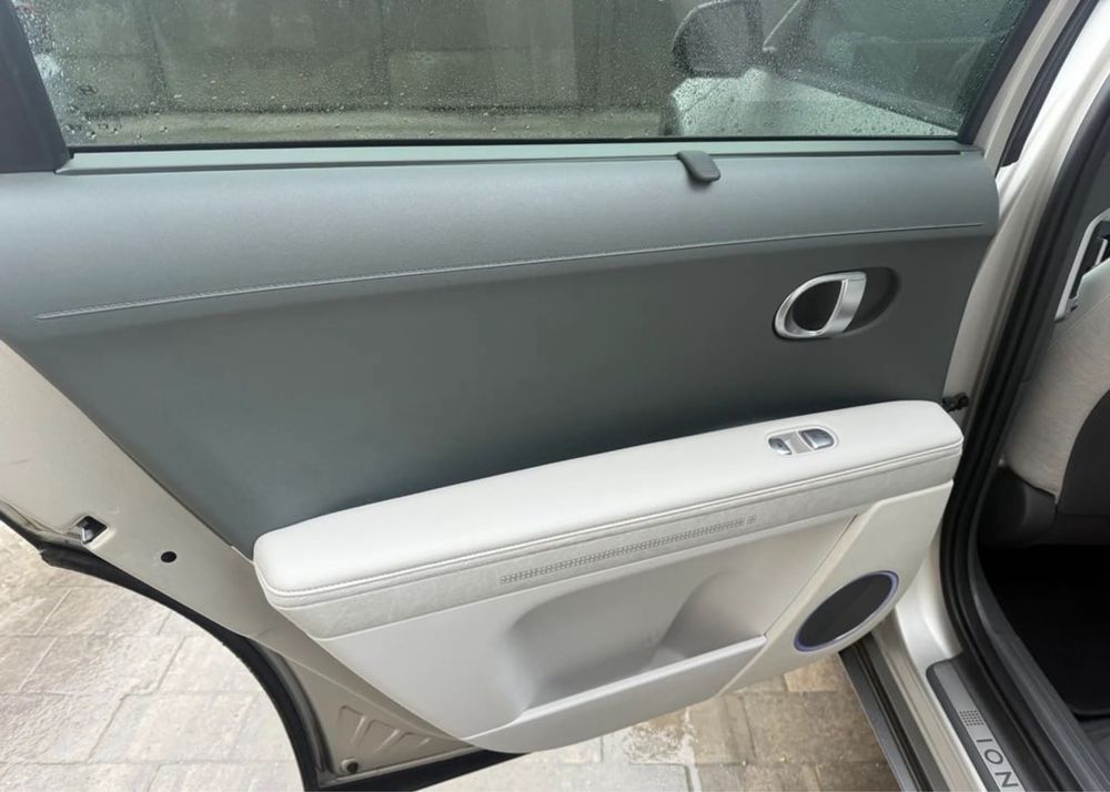 Hyundai Ioniq 5  2023p