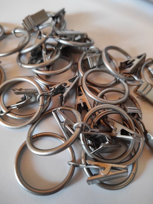 Sprzedam żabki do karnisza