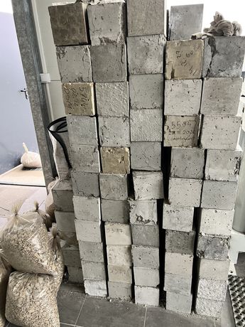 Gruz kostki betonowe