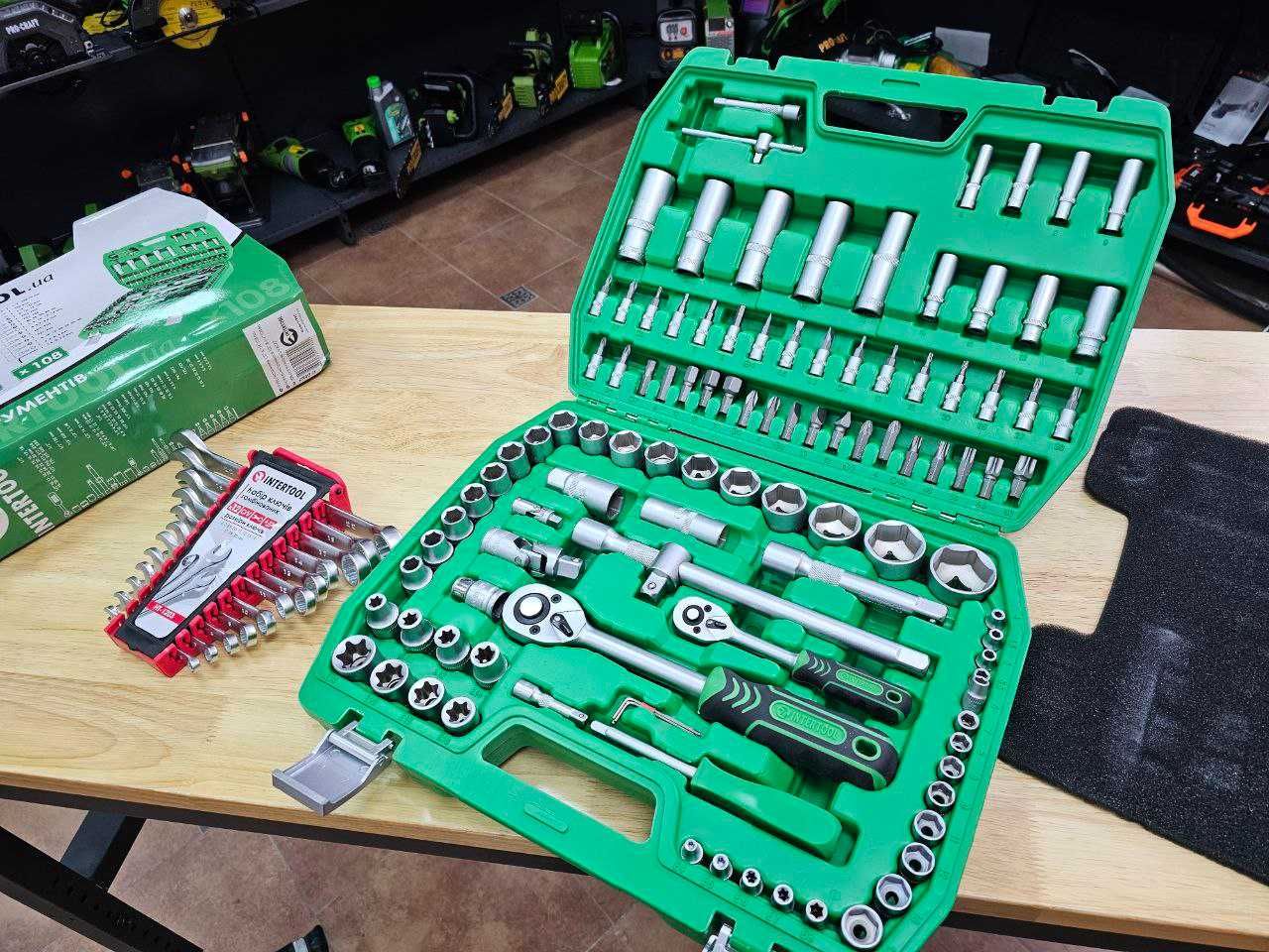 Комплект Набір Інструментів Intertool 108 шт.+ Рожкові ключі зі Сталі