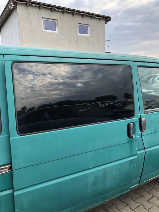 Szyba drzwi przesuwnych prawy tył VW Transporter T4 Lift 96-03