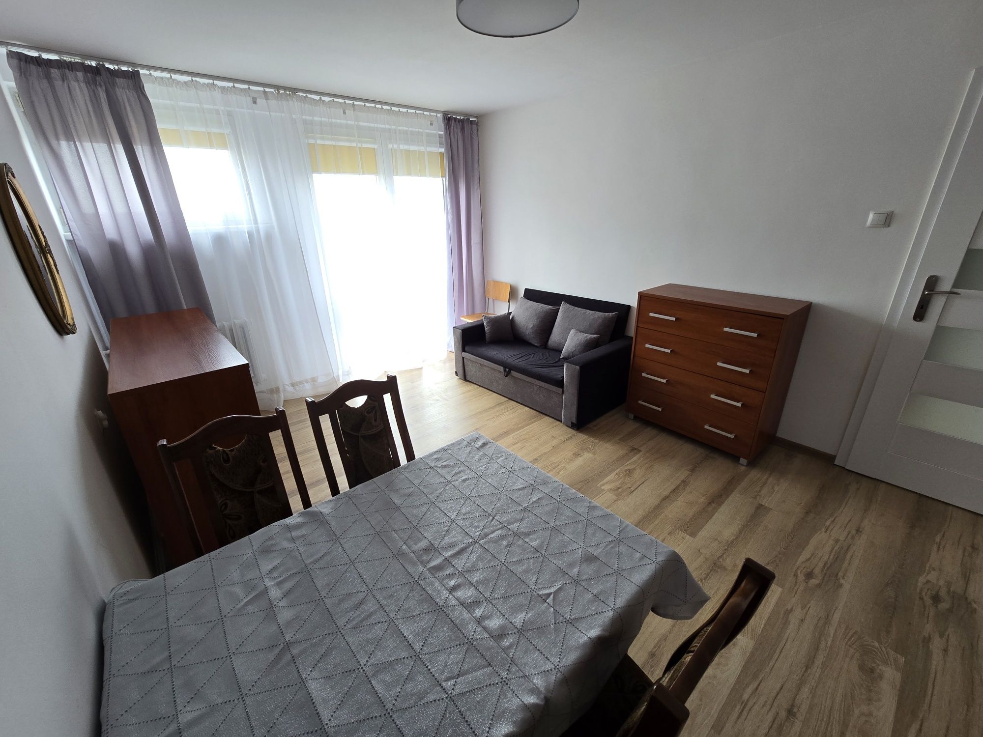 Pokój 25 m2 osiedle XV lecia