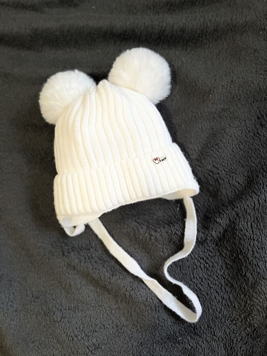 Продаю комбинезоны-мишки и зимнюю шапку 3-6 мес