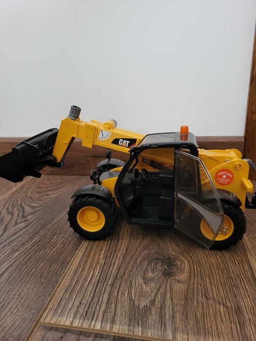 Koparka  CAT, jak nowa