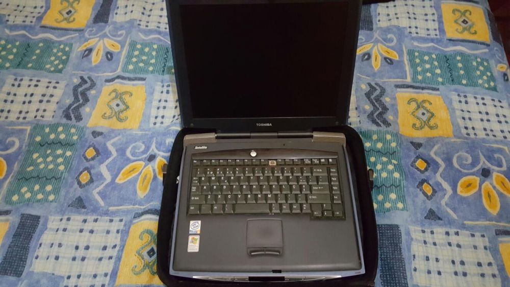 Vendo Toshiba S1900 peças