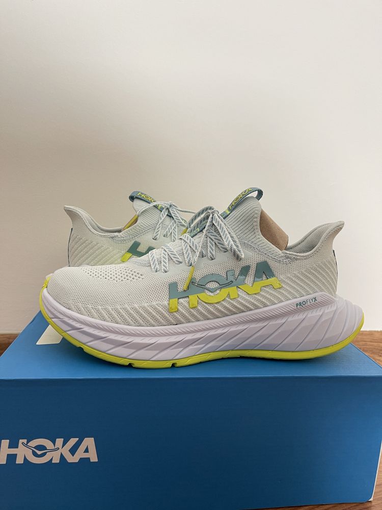 Карбонові кросівки HOKA Carbon 3 X