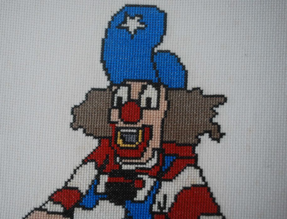 Quadro Bordado Ponto de Cruz "Palhaço" 50 cm x 30,5 cm