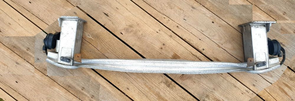 Усилитель бампера 8K0 807 113 B Audi Ауді A4 B8