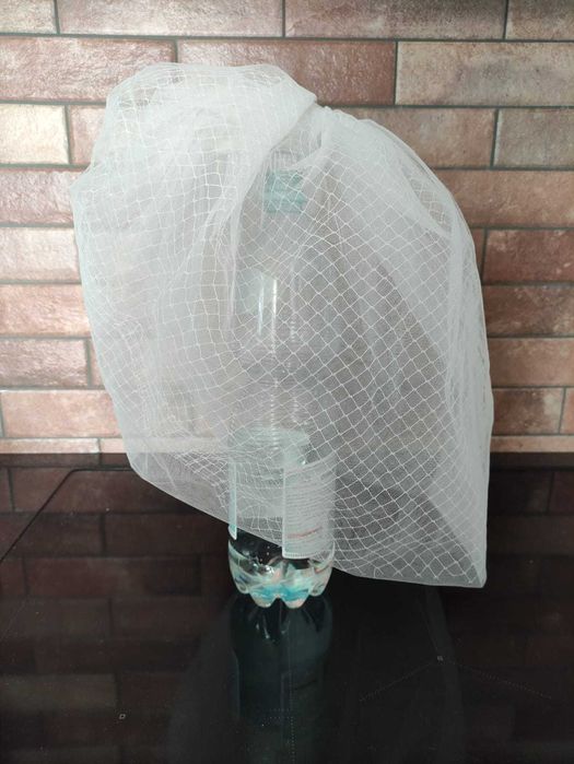 Welon nowy krotki na grzebieniu biały i śmietankowy