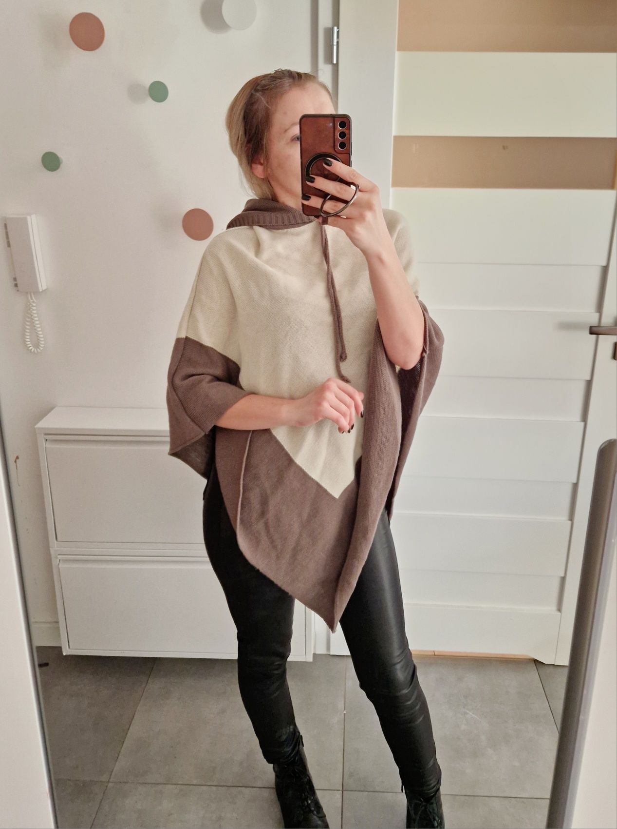 Sweter ponczo z kapturem narzutka rozmiar uniwersalny