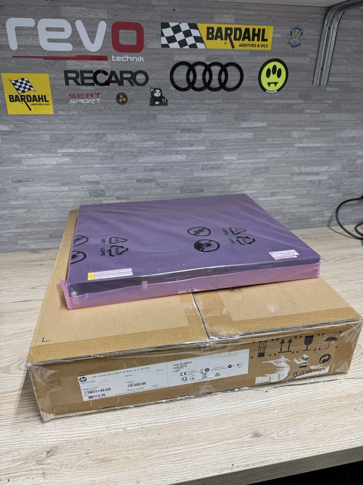 HP A5500-24G-4SFP HI Switch (JG311A) — Новий у заводській упаковці